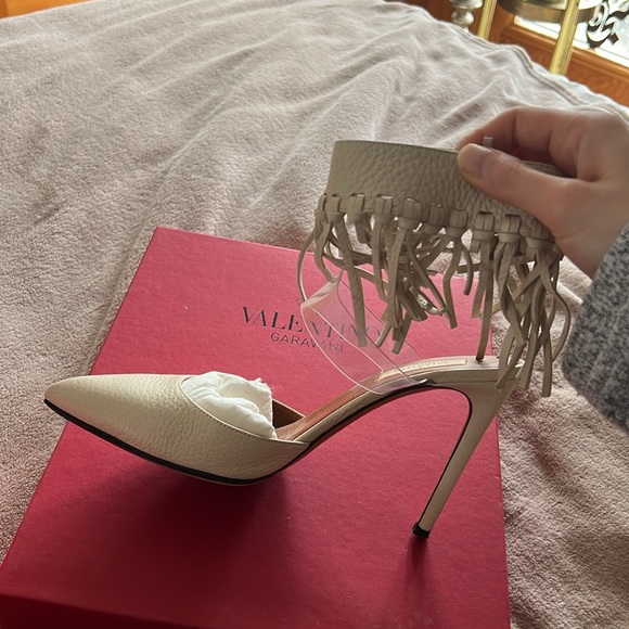 Valentino Fringe Heel - Picture 4 of 7